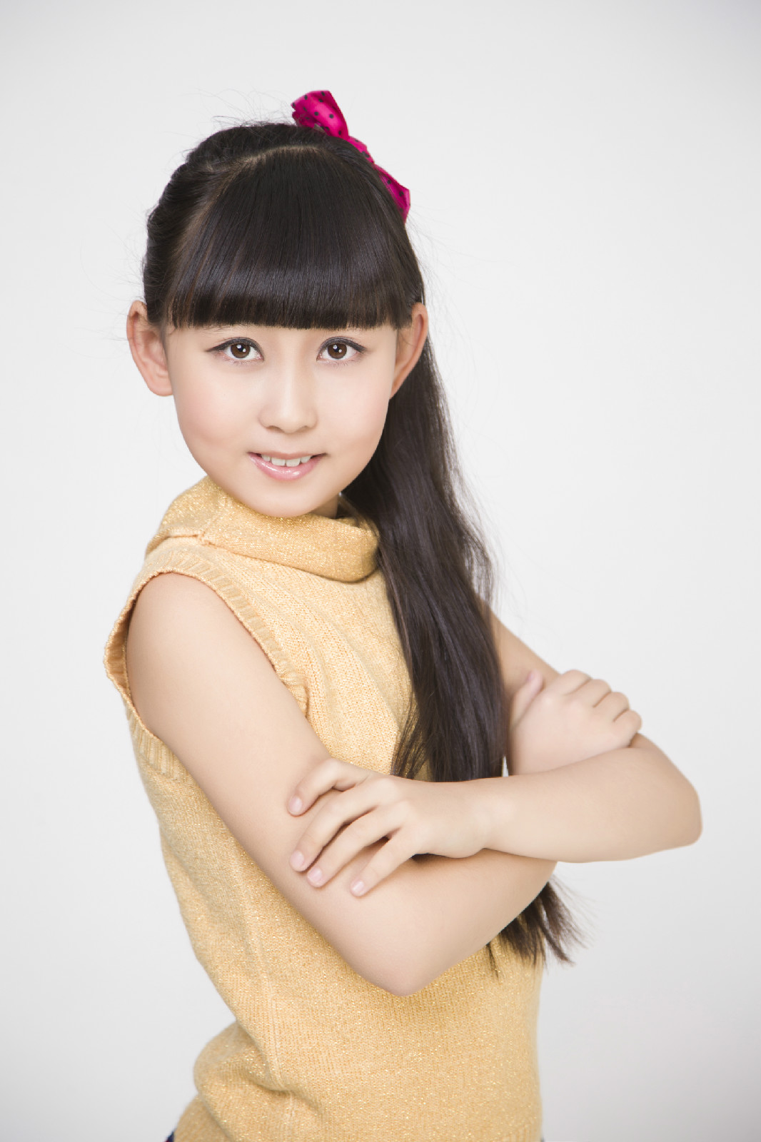  p>杨烁,2005年1月26日出生于北京,中国内地女歌手.