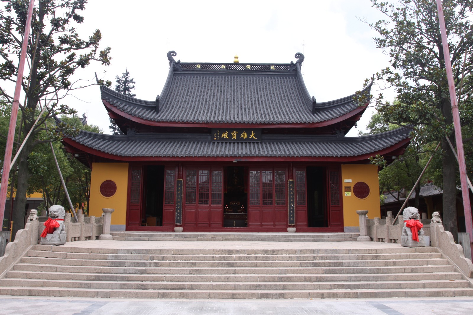  p>广福禅寺,始建于唐贞观年间,位于江苏省海安市城东北郊的明道村.