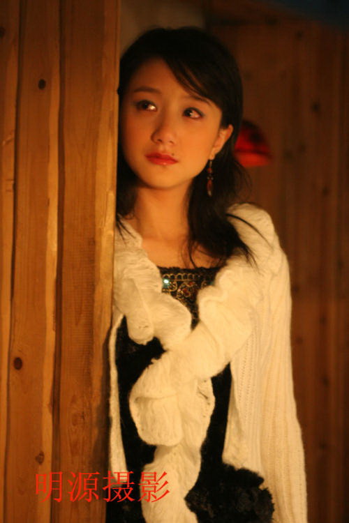  p>《金耳环》是由 a href="#" data-lemmaid="586936">海岩 /a>的