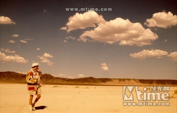 片,故事讲述了一个来自南太平洋萨摩亚群岛的年轻人和他的律师一起去