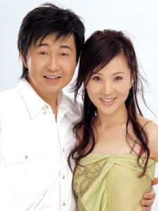  p>《只是太想你》是任静和符迪声对唱的情歌.