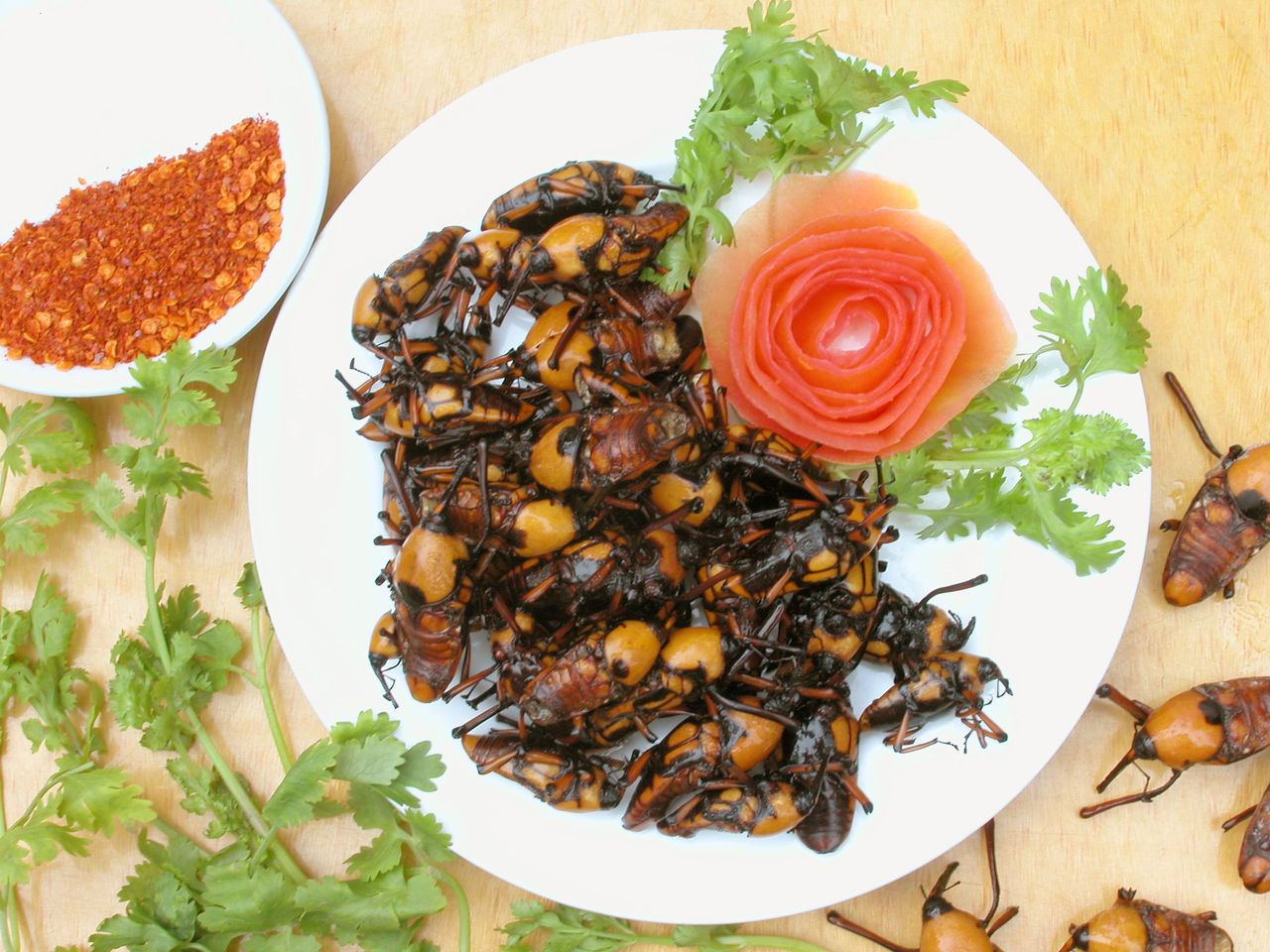  p>笋虫是一种纯天然野生 a target="_blank" href="/item/食用昆虫