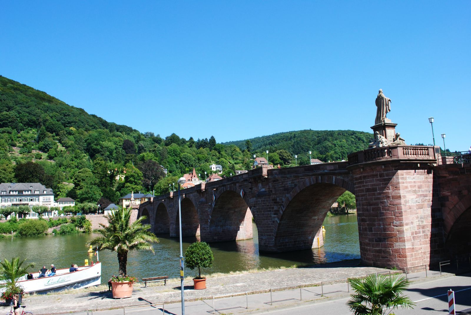 铁欧德桥(karl-theodor-brucke),位于德国海德堡.