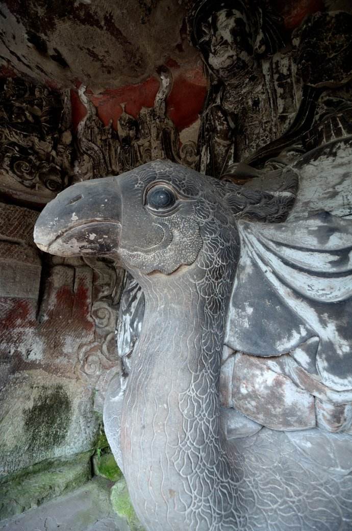  p data-id="gnviktpytx">"孔雀洞"位于四川省资阳市 a target="