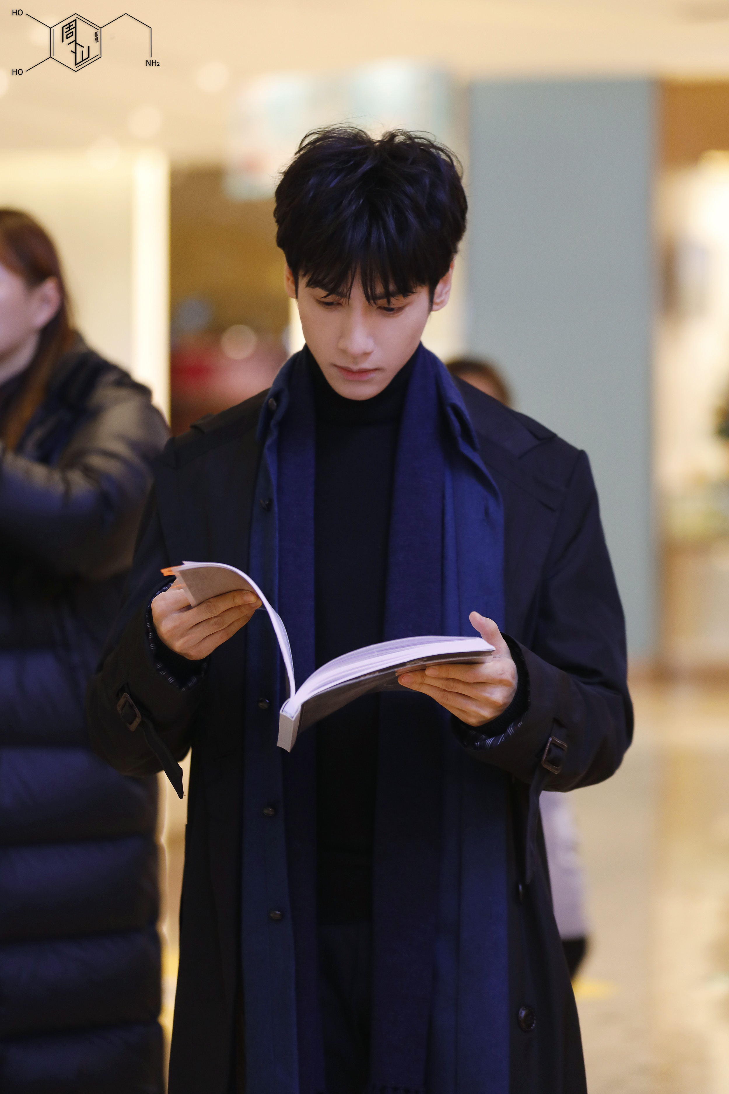  p>罗云熙(leo),1988年7月28日出生于四川省成都市,中国内地男歌手