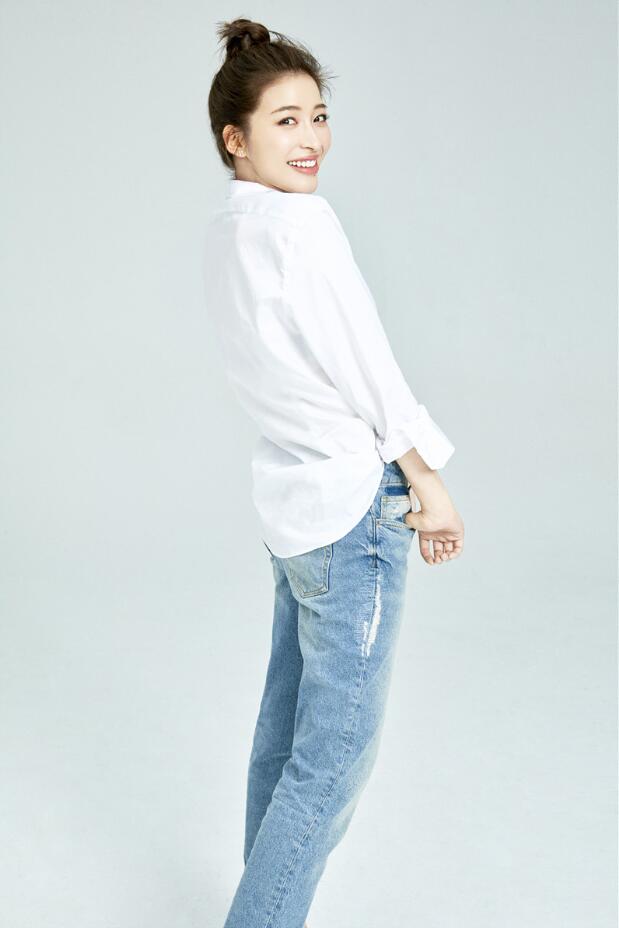  p data-id="gnvhauju41">夏星 i>(原名夏子涵) /i>,11月14日出生于