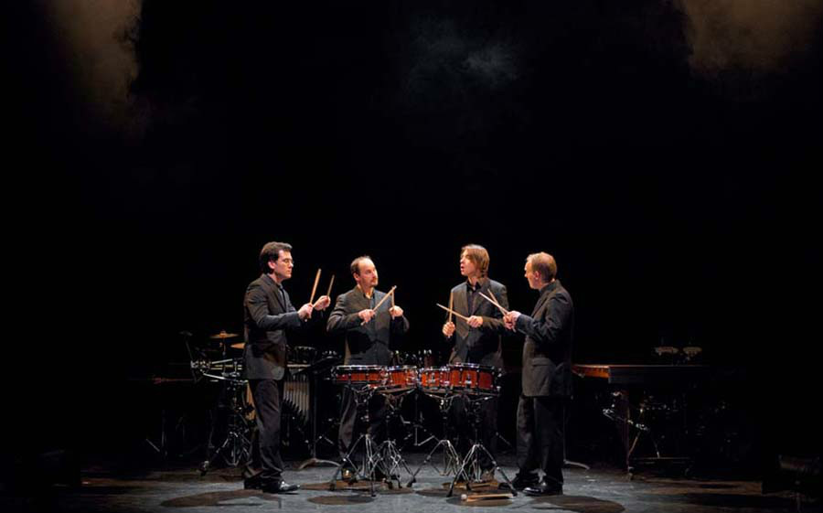  p data-id="gn36wrv95o">哐嗵打击乐四重奏乐团成立于2003年,四位