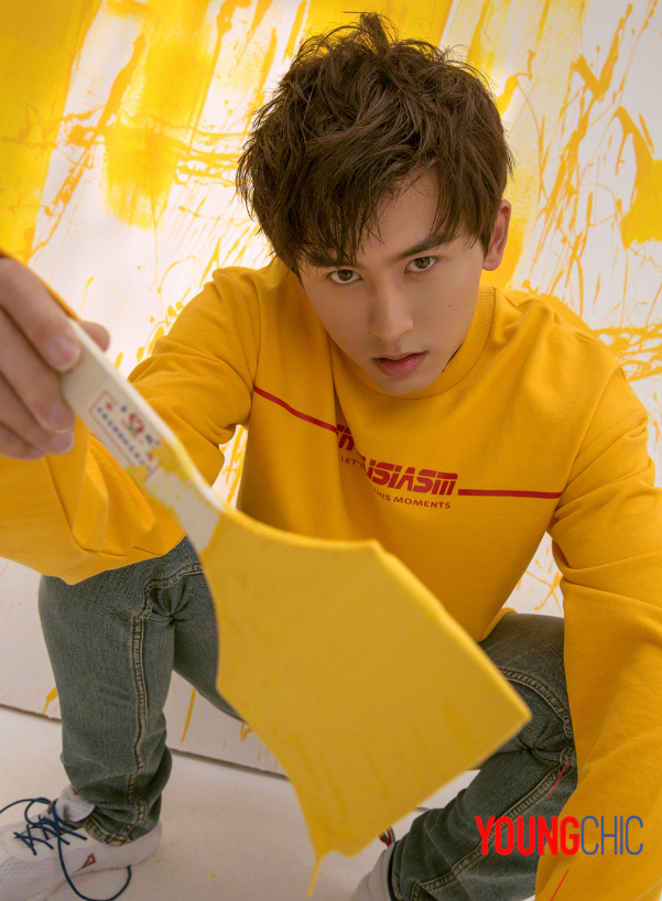  p>张哲瀚,1991年5月11日出生于江西省新余市,中国内地影视男演员