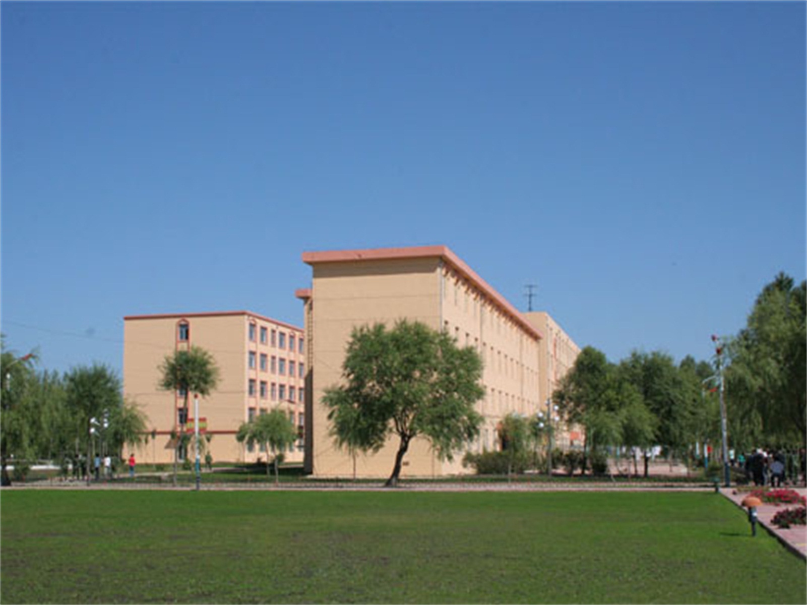  p>鹤岗师范高等专科学校是2002年3月经国家 a target="_blank" href=