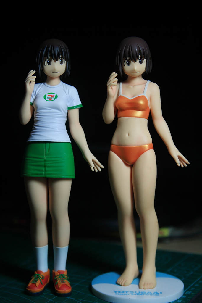 figure,根据词面意思是人偶,人形的意思,即从动漫作品人物的人偶