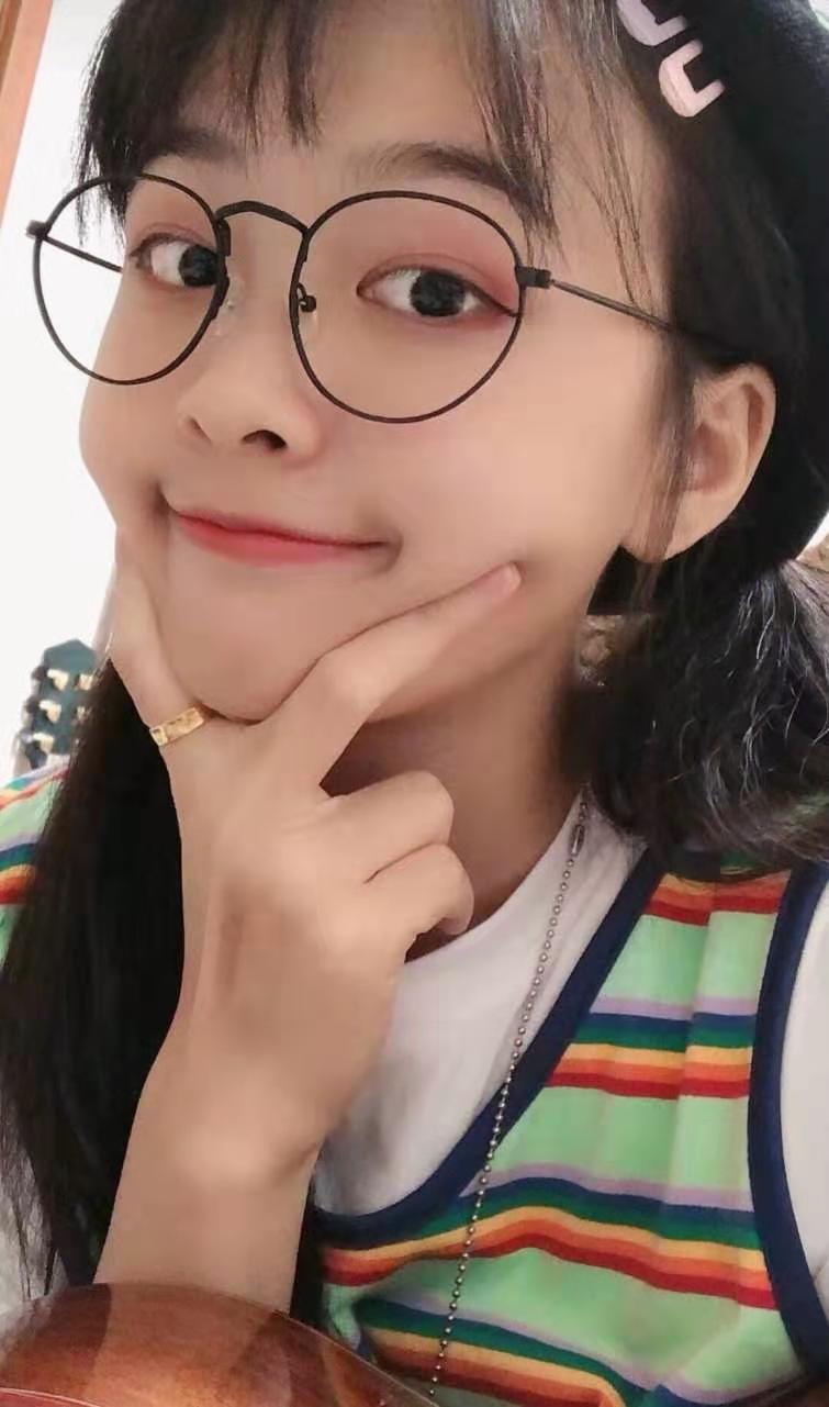  p data-id="gnwz9vf5sn">陈逗逗,本名陈晓敏