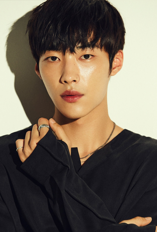 woo do hwan) /i>,1992年7月12日出生于京畿道安养市,韩国影视男演员