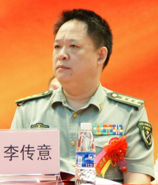 id="2hf1wfagucj">李传意,男,现任陆军第74集团军副政治委员,少将军衔