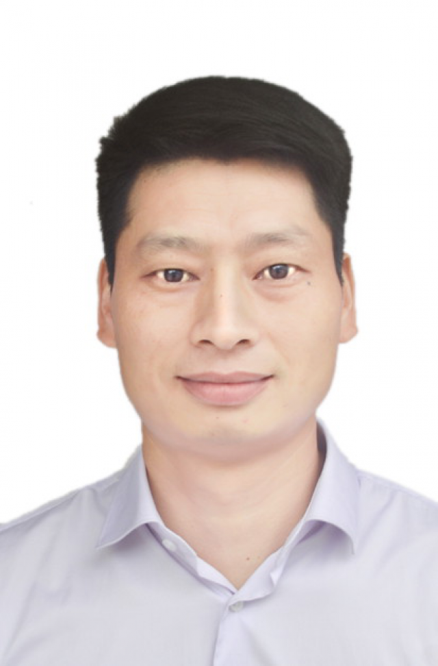  p>钱学群,男,江西樟树人,1981年11月出生,中共党员,大学本科学历.