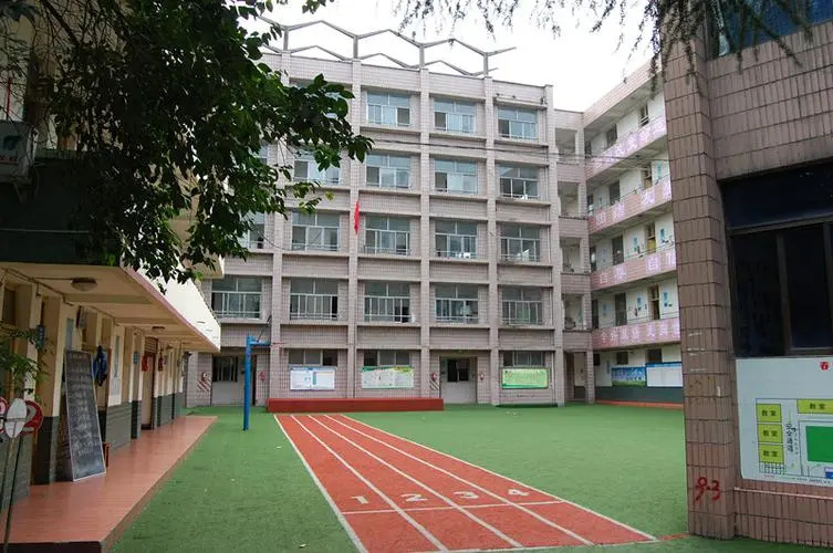 春蕾双语实验学校