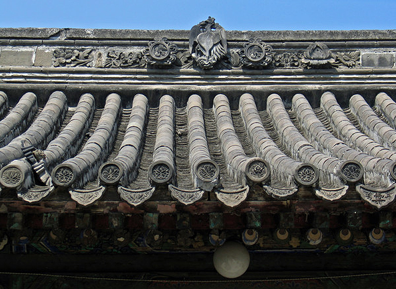  p>脊瓦,通俗的讲是屋脊上的瓦,就适应性而言可以