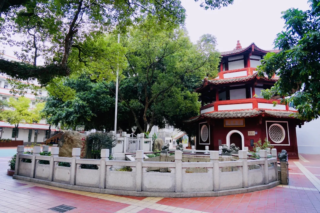 1980年10月,定名为"长乐师范附属小学",同年被福建省教委确定为省级