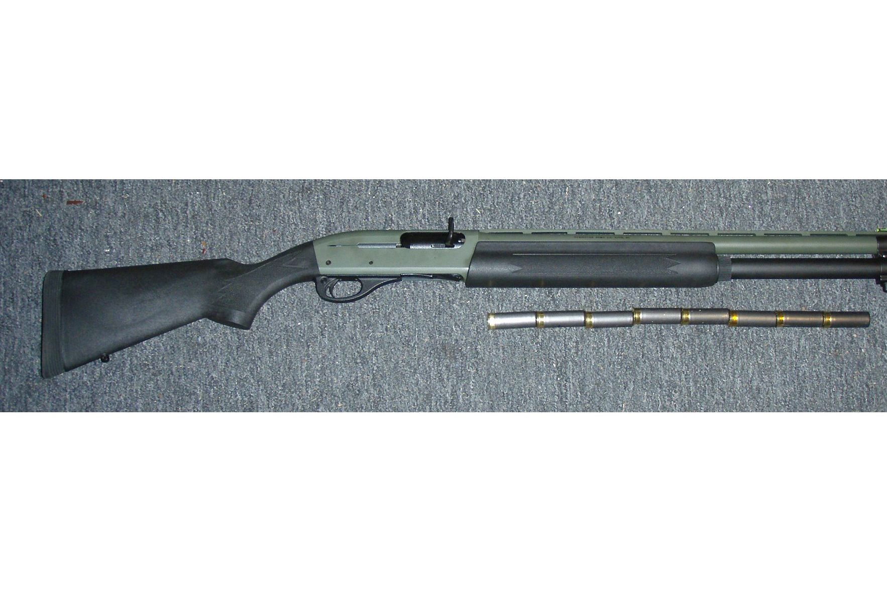 雷明顿1100霰弹枪