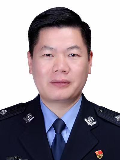 blank" href="/item/长汀县公安