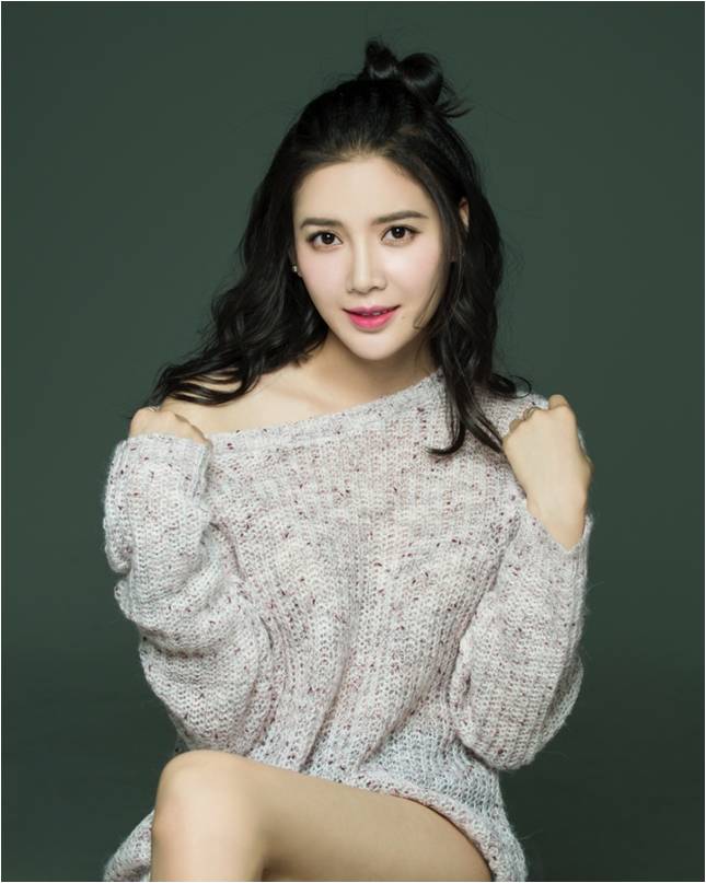  p data-id="gnwir0qm9a">刘凌菱,演员.