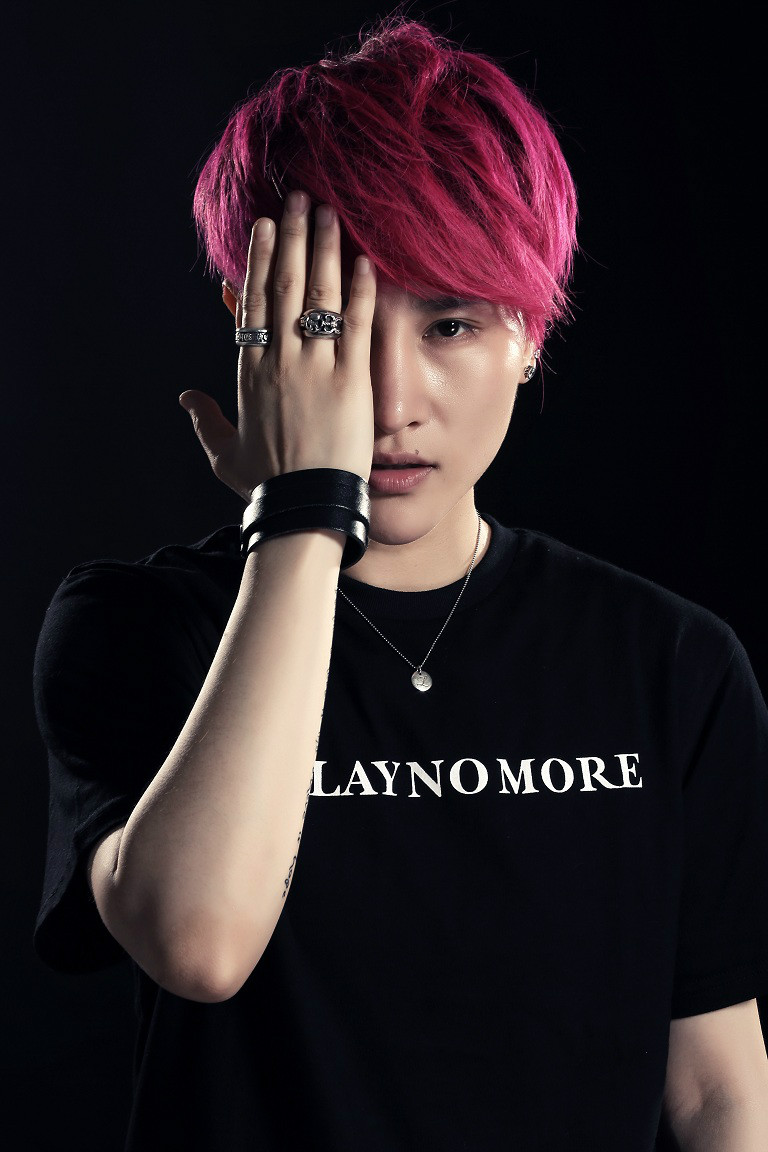  /p> p>旗下艺人: a target="_blank" href="/item/李佑晨/706816"