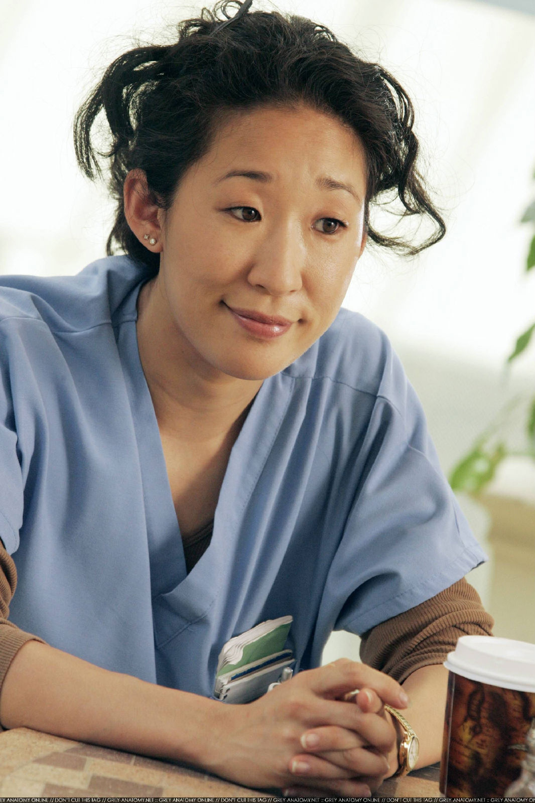  p>吴珊卓(sandra oh),1971年7月20日出生于加拿大安大略省渥太华市内