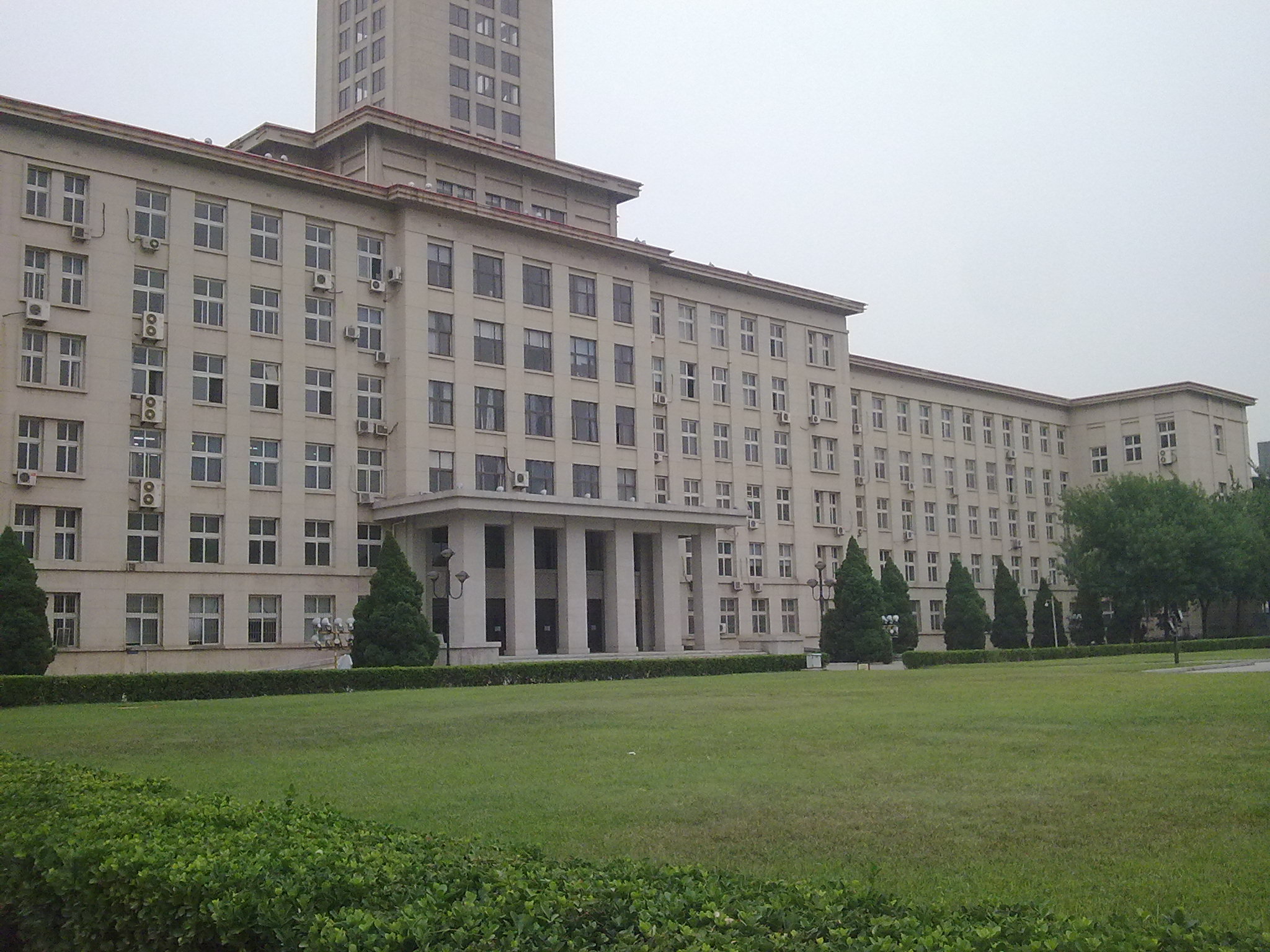  p>网易《问答商学院—中国商学院访谈录》,简称《问答商学院》,是