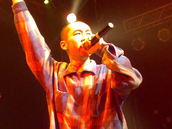  p>"阴三儿"是陈浩然, a target="_blank" href="/item/贾伟/7238542"