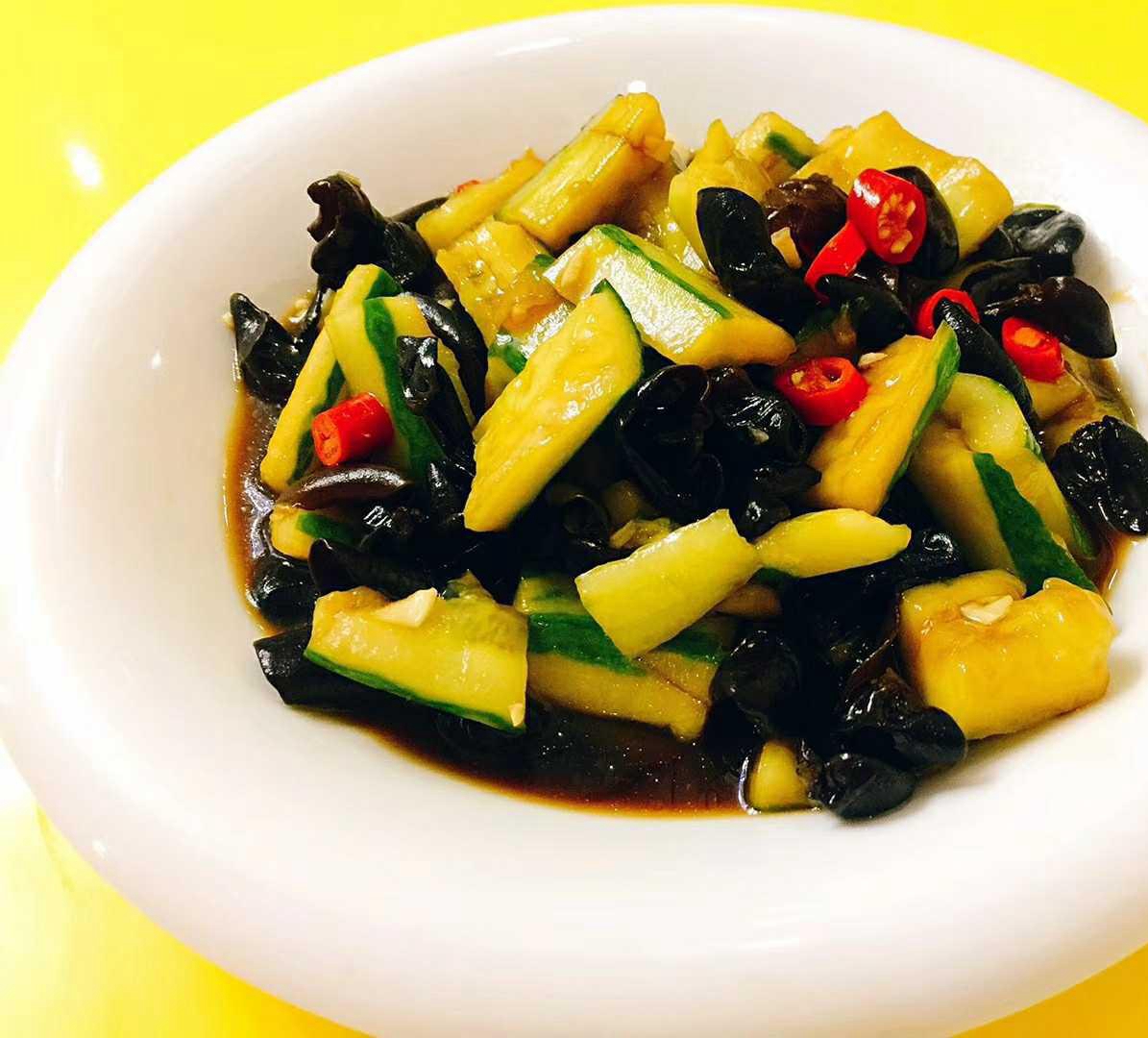 黄瓜木耳凉拌