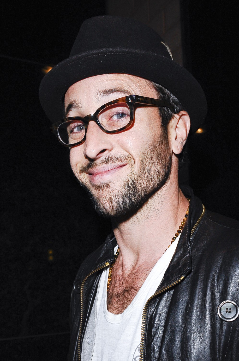 艾历克斯·奥洛林(alex oloughlin,1976年08月24日-),澳大利亚男演员