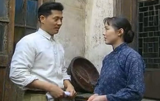  p>电视连续剧《相思成云烟》以半个世纪前江南古镇为背景,讲述一位