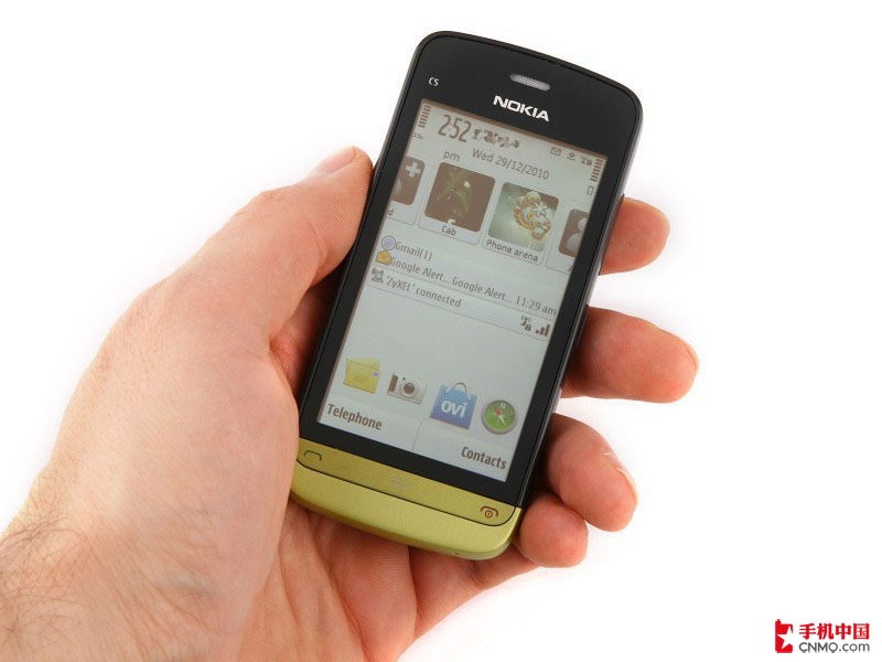  p>诺基亚c5-03这款基于symbianv5系统的智能手机包括一个可定制的主