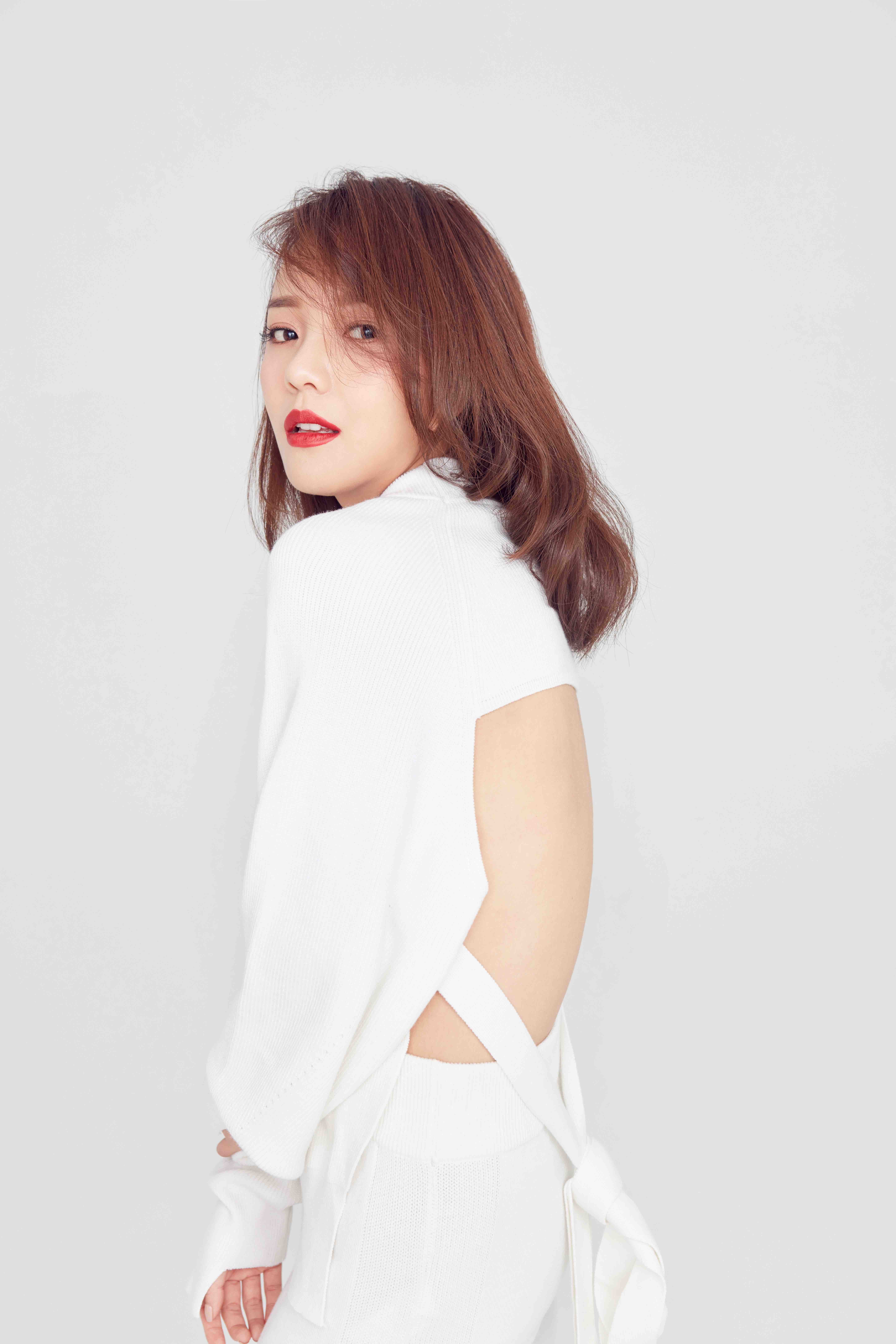  p>阳蕾(shine yang),1984年10月12日出生于重庆市,中国内地影视演员