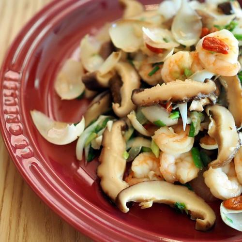 鲜香菇炒虾仁
