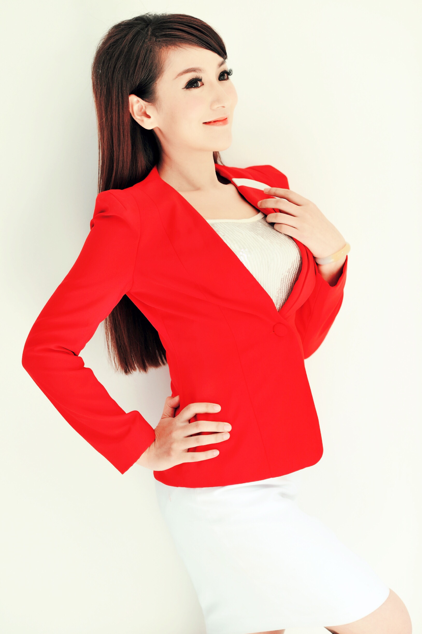 data-lemmaid="5368084">江西广播电视台 /a>公共频道主持人