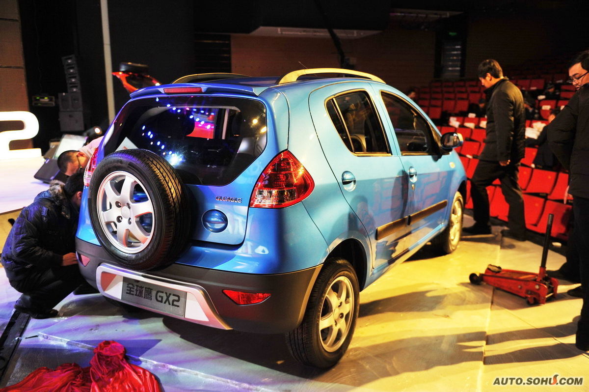 >全球鹰gx2是基于 a target="_blank" href="/item/吉利熊猫/2135320"