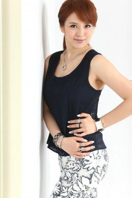  p>刘品言(esther lau),1988年8月8日出生于台湾省台北市,中国台湾