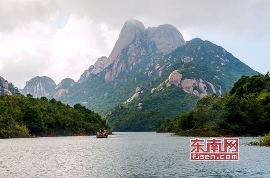  p>常山华侨经济开发区(古属漳州府云霄厅)是福建省省级重点经济开发