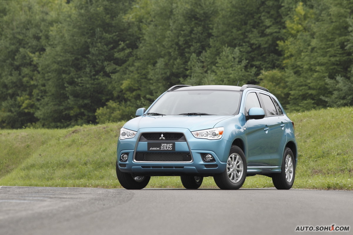 data-lemmaid="11001117">三菱汽车 /a>生产的一款 a>城市suv /a>(也