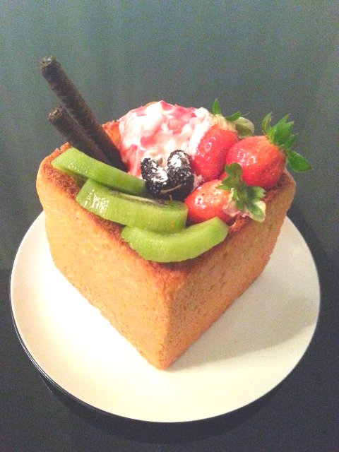  p>冰淇淋吐司盒是一道菜品,主料是面包粉,细砂糖,鸡蛋,盐,即发酵母