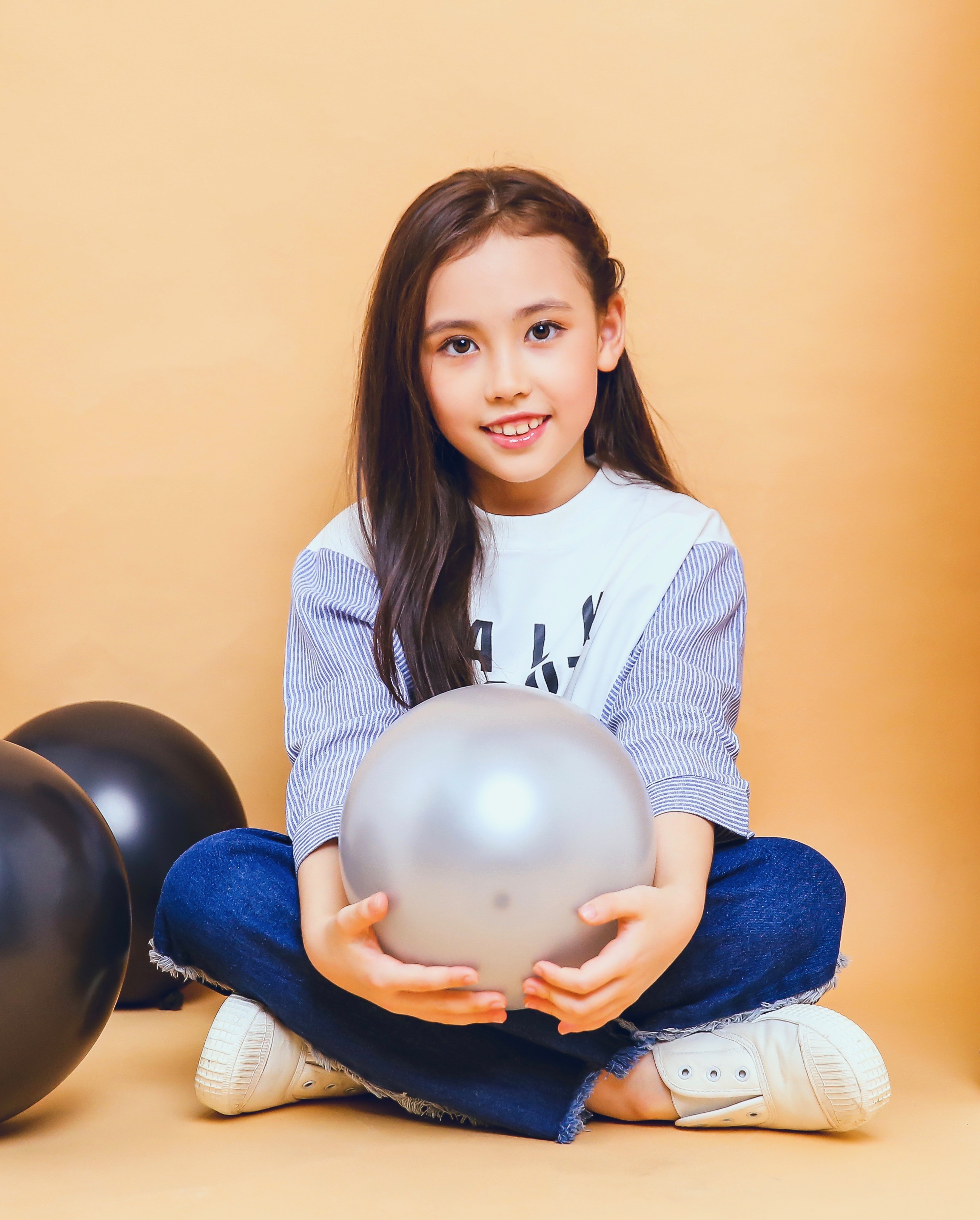  p>宋梓欣,中美混血女孩,2010年1月26日出生于广东中山.