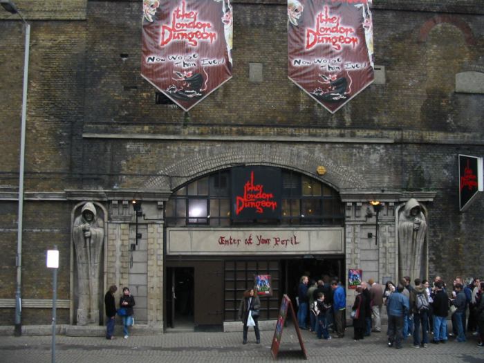 伦敦地牢蜡像院