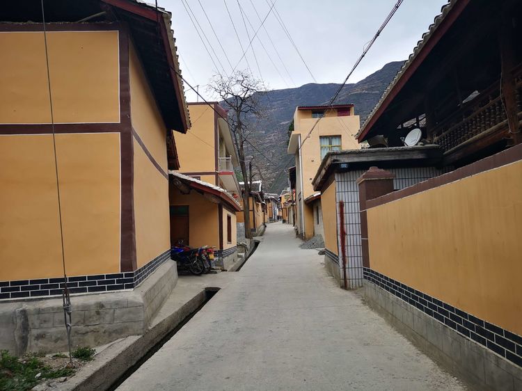  p data-id="gn2xfw4bbm">中寨镇,隶属于甘肃省陇南市文县,地处 a