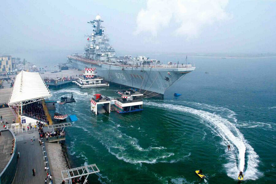 天津滨海航母主题公园