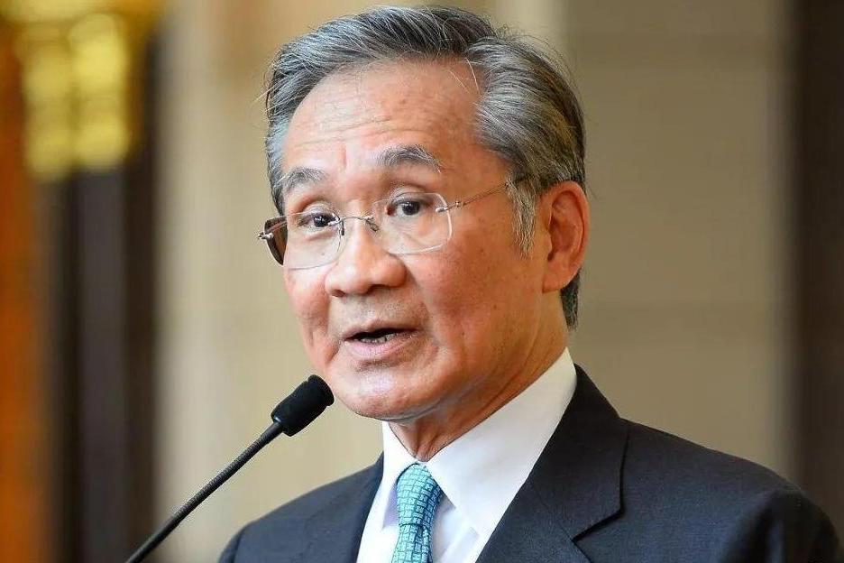  p data-id="gmwvntaujt">敦·帕马威奈,男,泰国外交部长.
