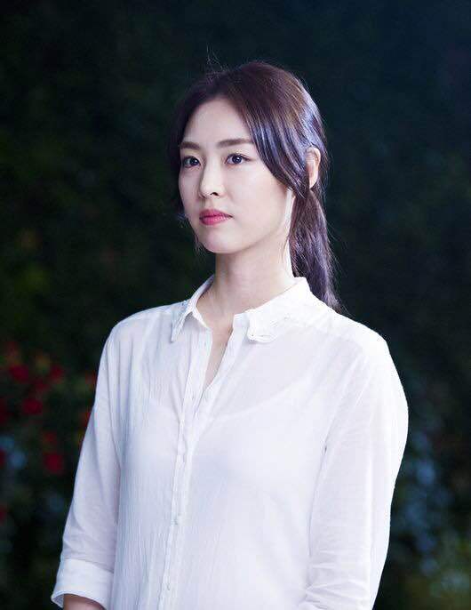  p>李沇熹(lee yeon hee),1988年2月26日出生于韩国,韩国女演员,模特.