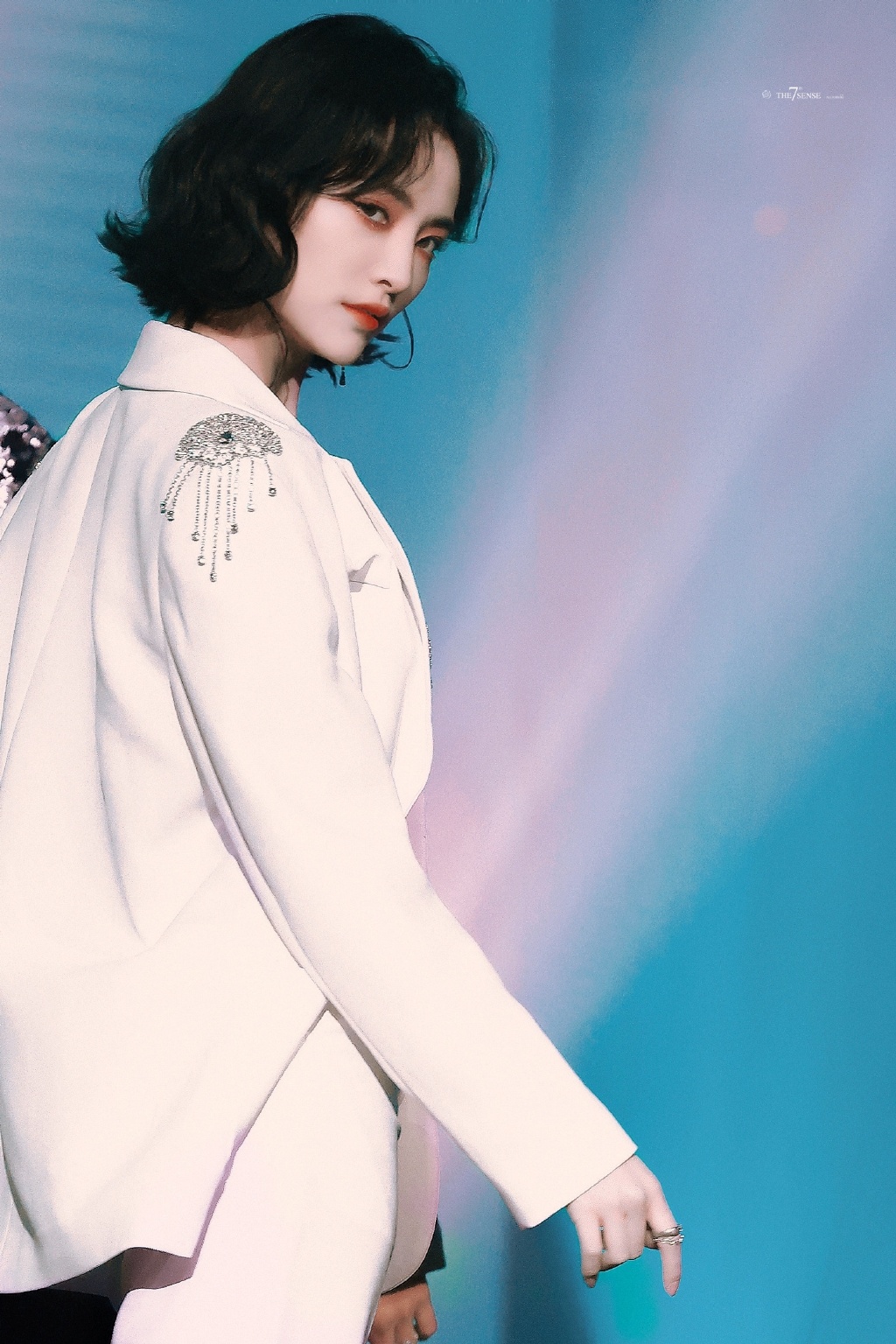 (kiki),1995年8月27日出生于浙江省台州临海市,中国内地流行乐女歌手