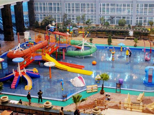  p>九华山温泉水城位于凌海市市府路(九华山)花园温泉酒店. /p>