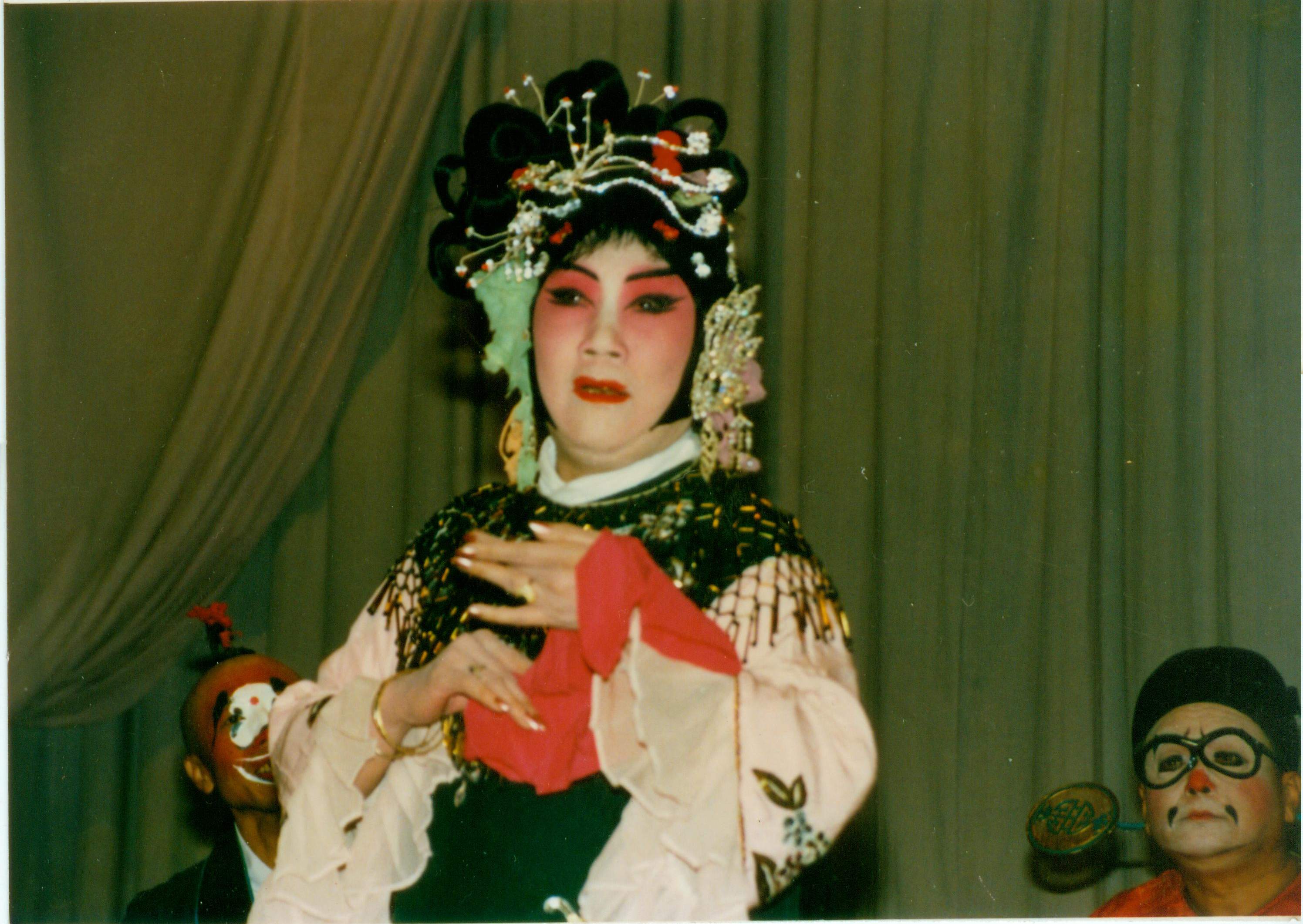 "gncnlis9sn">赵慧秋(1929年-2022年4月7日),祖籍山东,京剧表演艺术家