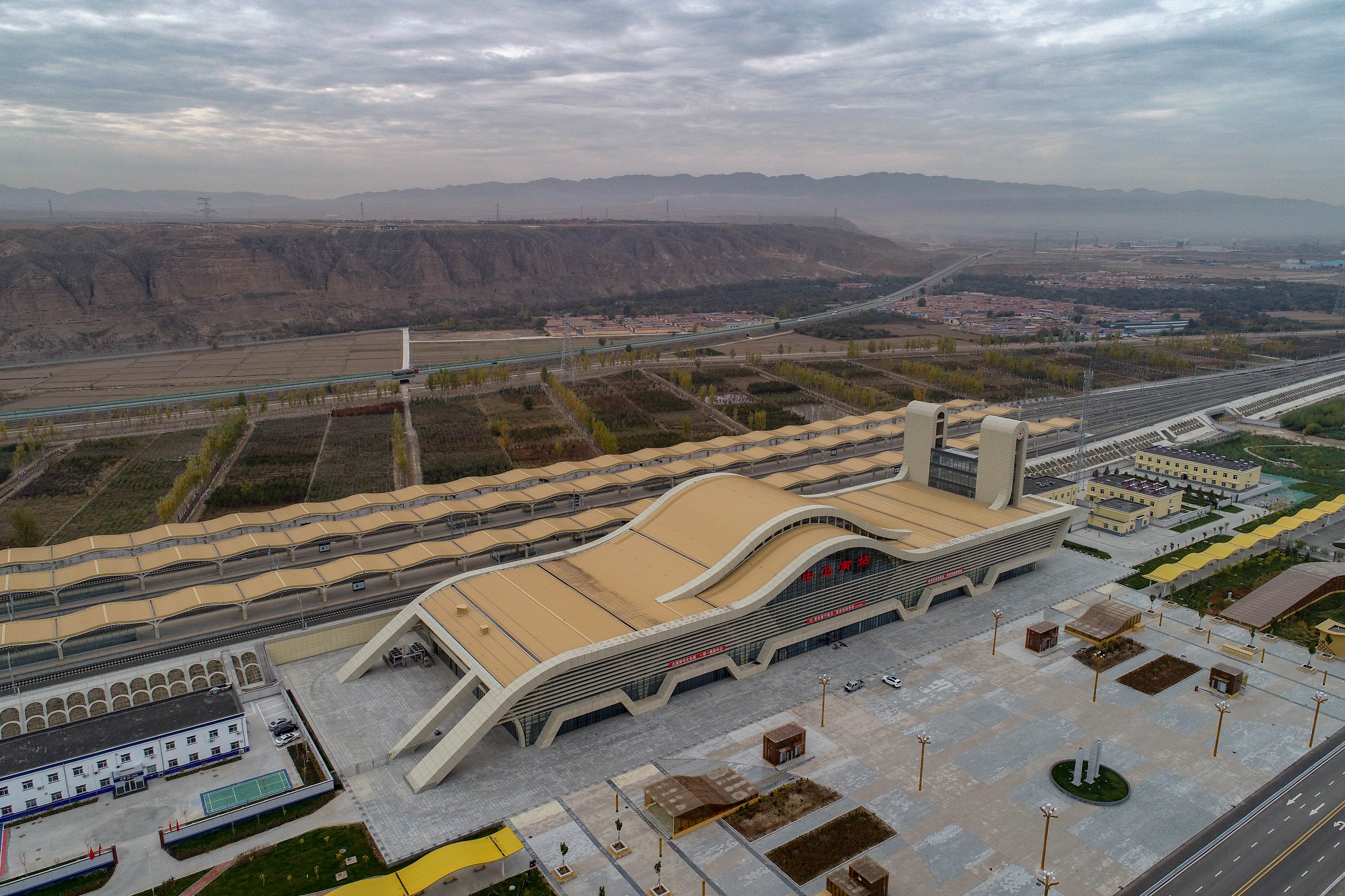  a href="#" data-lemmaid="11229891">宁夏回族自治区 /a>银川市与 a